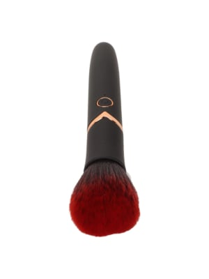 Hidden Vibrator – Black Makeup Brush Look