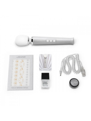 LE WAND – Petite All That Glimmers Wand Vibrator – White