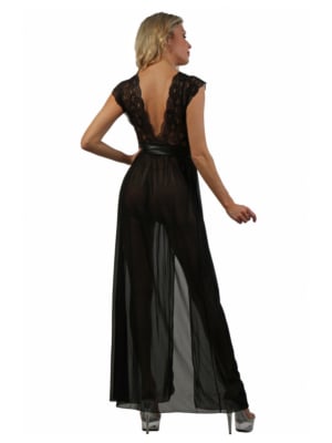 Long sleeveless negligee