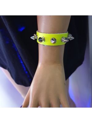 Χειροποίητο Δερμάτινο Περικάρπιο Wristband με Καρφιά - Κίτρινο - Φετίχ - BDSM